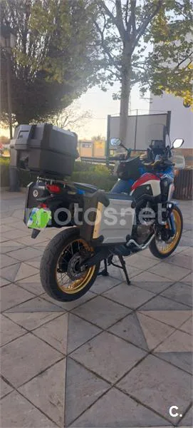 Honda CRF1000L Africa Twin – Vista 9