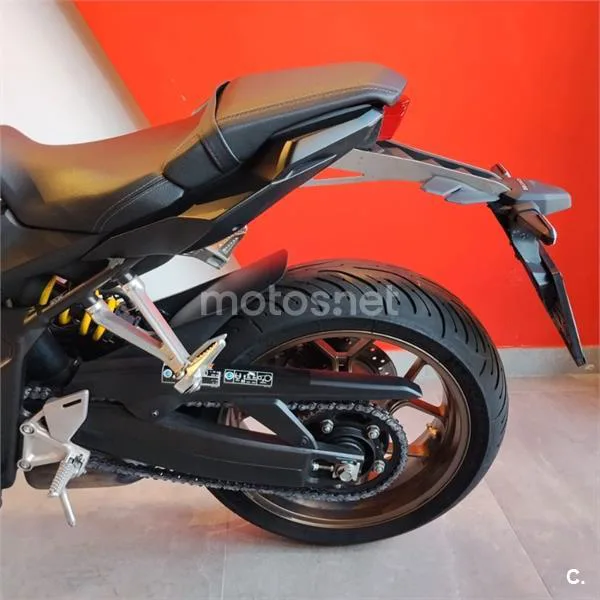 Honda CB 650 R – Vista 13