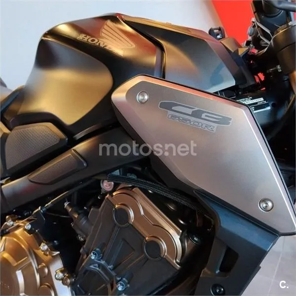 Honda CB 650 R – Vista 6
