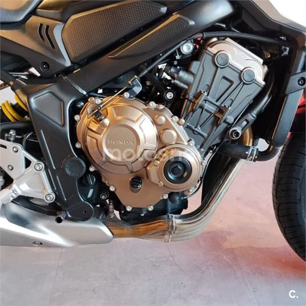 Honda CB 650 R – Vista 10