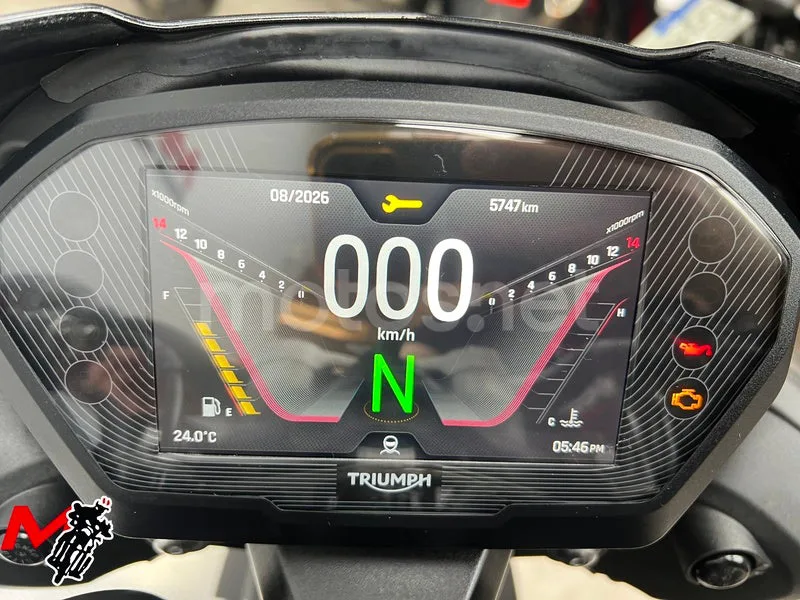 Triumph Street Triple 765 – Vista 8