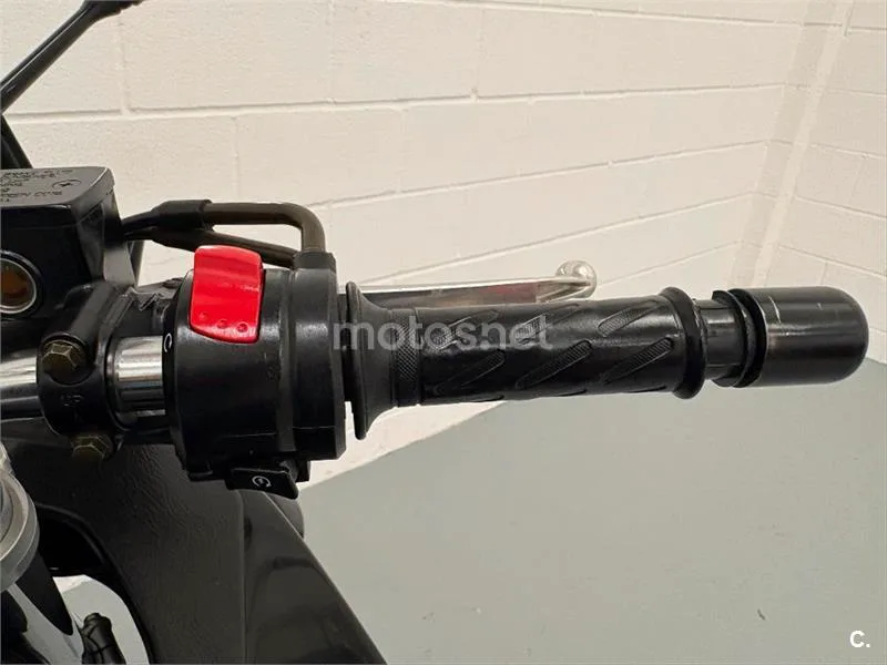 Suzuki GSF Bandit 650 S – Vista 12