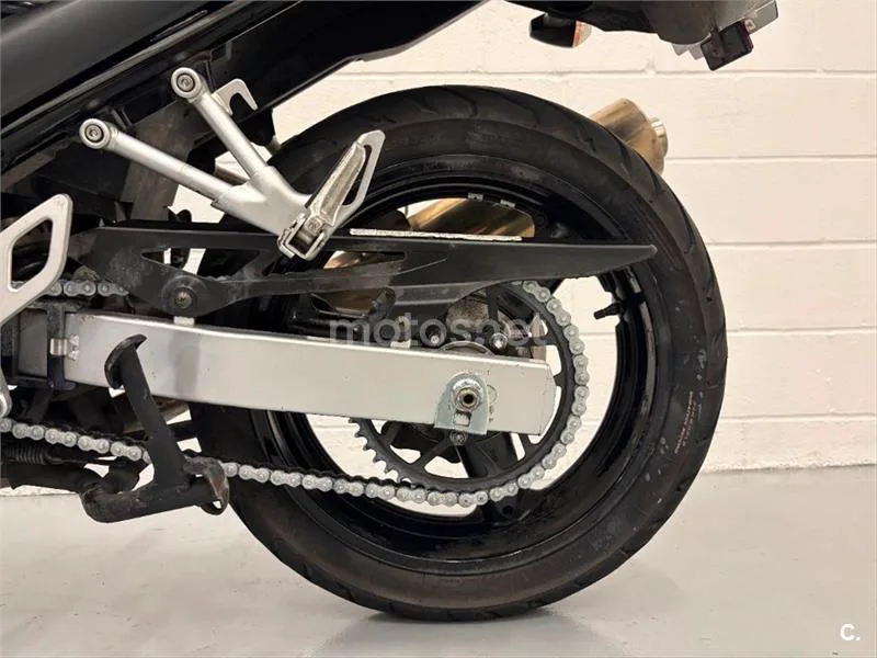 Suzuki GSF Bandit 650 S – Vista 16