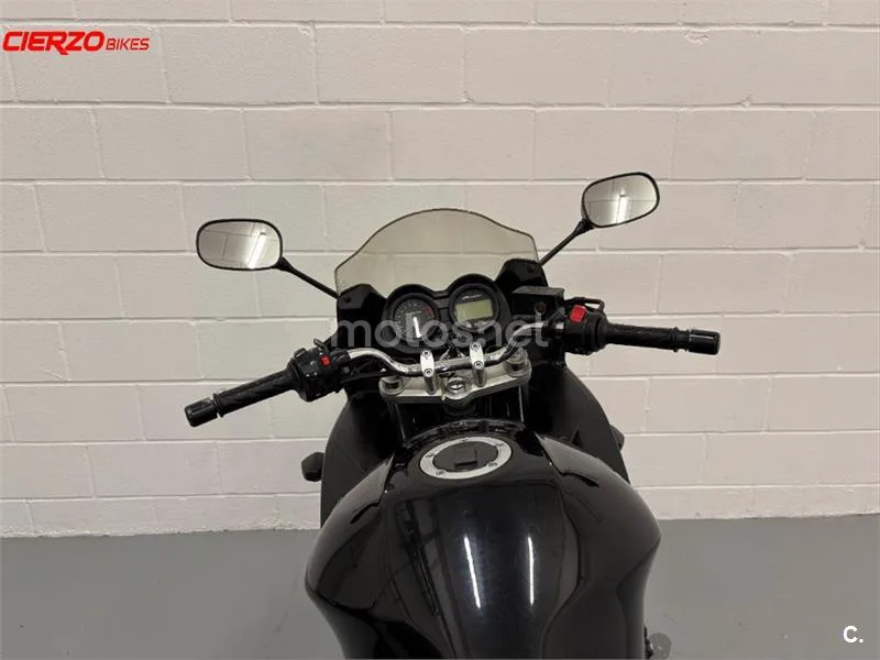 Suzuki GSF Bandit 650 S – Vista 17
