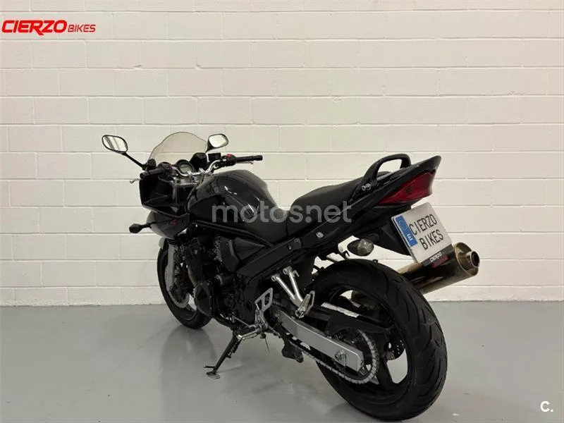 Suzuki GSF Bandit 650 S – Vista 6