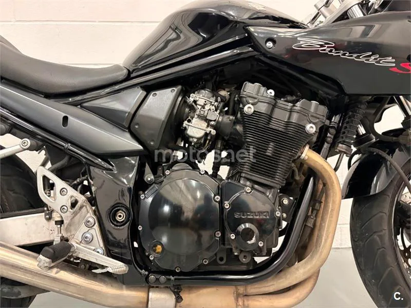 Suzuki GSF Bandit 650 S – Vista 9