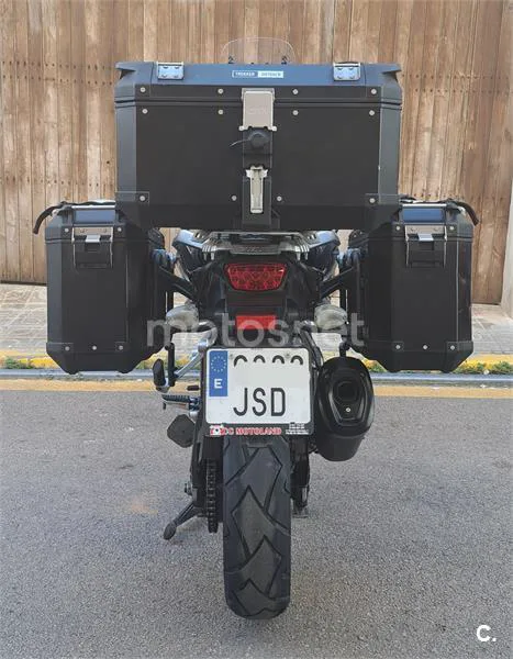 Suzuki V-Strom 1000 - Vista 5