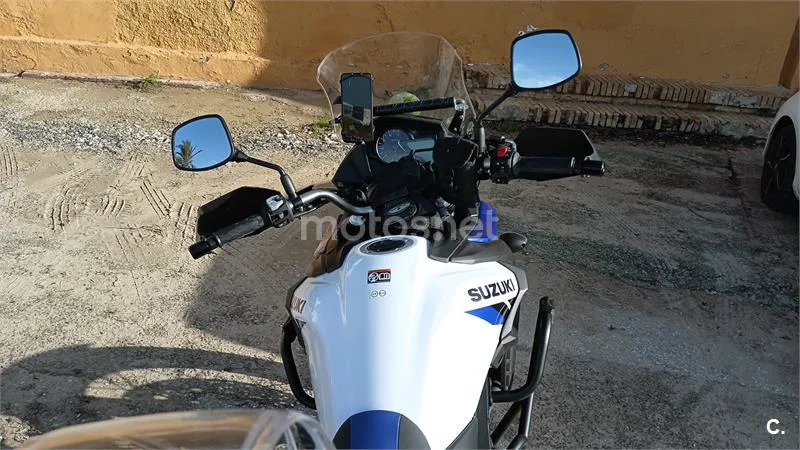 Suzuki V-Strom 650 XT – Vista 6