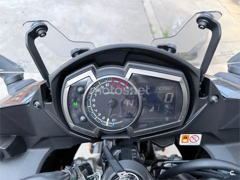Kawasaki Z1000 SX – Vista 11