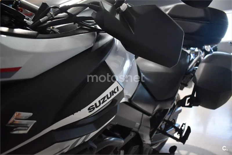Suzuki V-Strom 650 – Vista 5