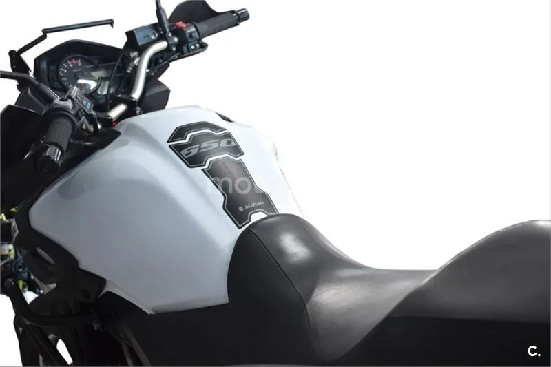 Suzuki V-Strom 650 – Vista 6