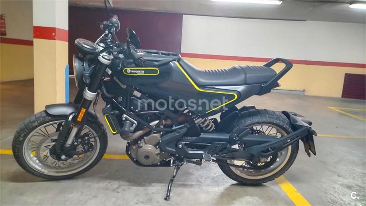 Husqvarna SVARTPILEN 401 – Vista 3