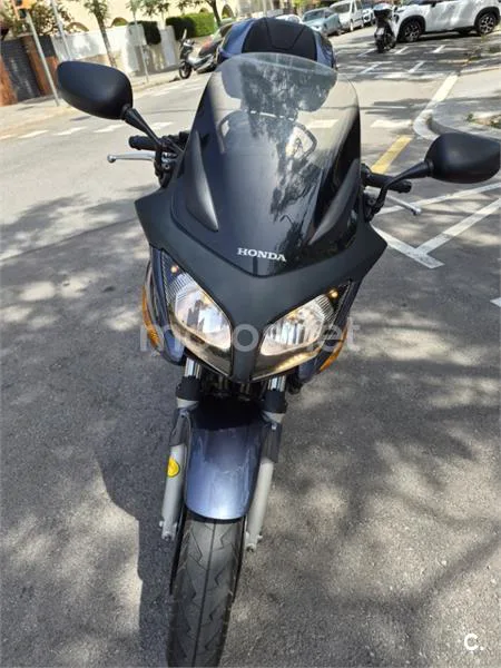 Honda CBF 600S – Vista 3