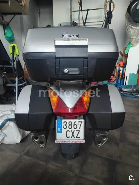 Honda Pan-European ST 1300 – Vista 3