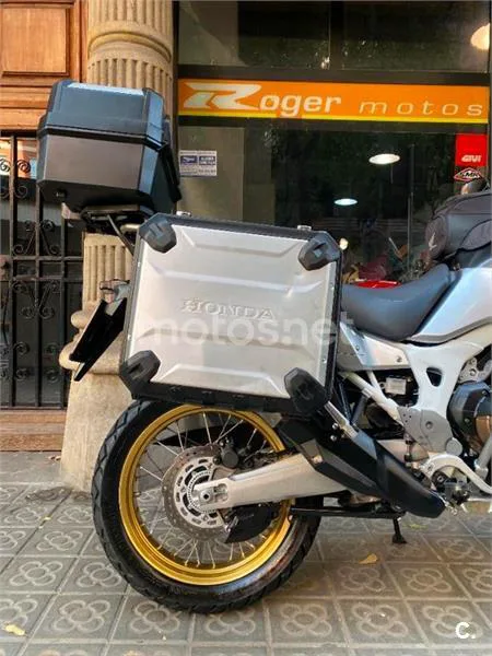 Honda CRF 1000L Africa Twin – Vista 15