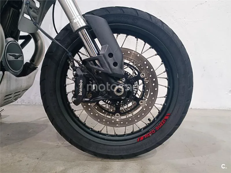 Moto Guzzi V85 TT – Vista 13