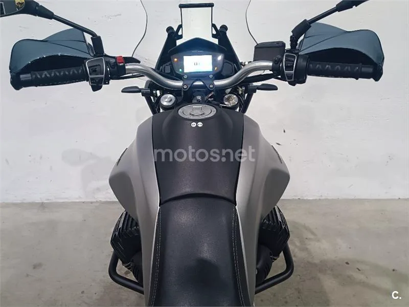 Moto Guzzi V85 TT – Vista 10