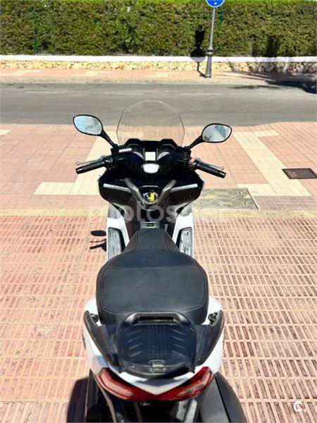Kymco Grand Dink 300 - Vista 7