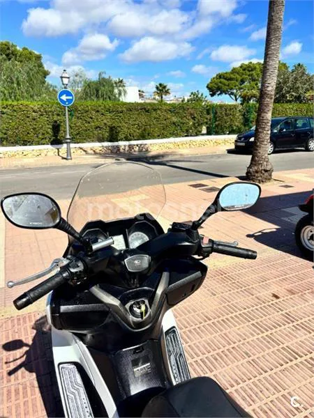 Kymco Grand Dink 300 - Vista 8