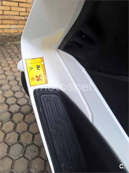 Kymco Grand Dink 125 – Vista 5