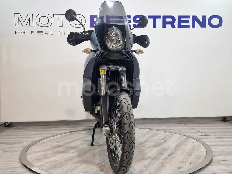 KTM 990 Adventure R – Vista 4
