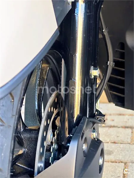 Yamaha Tricity 125 – Vista 18