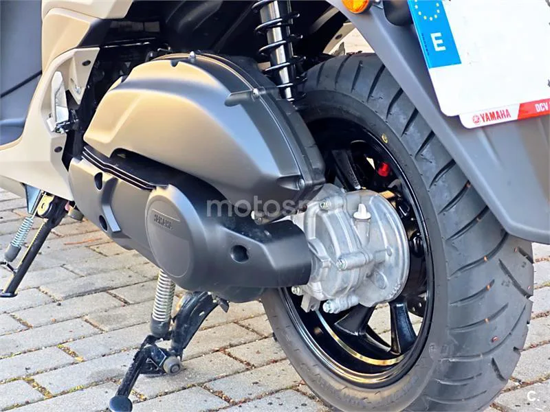 Yamaha Tricity 125 – Vista 7