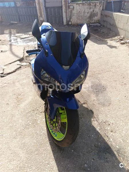 Honda CBR 1000 RR Fireblade – Vista 3