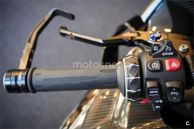 BMW S 1000 RR – Vista 35