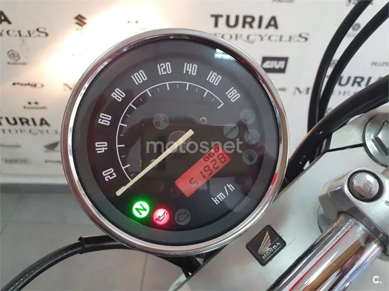 Honda VT 750 S – Vista 5