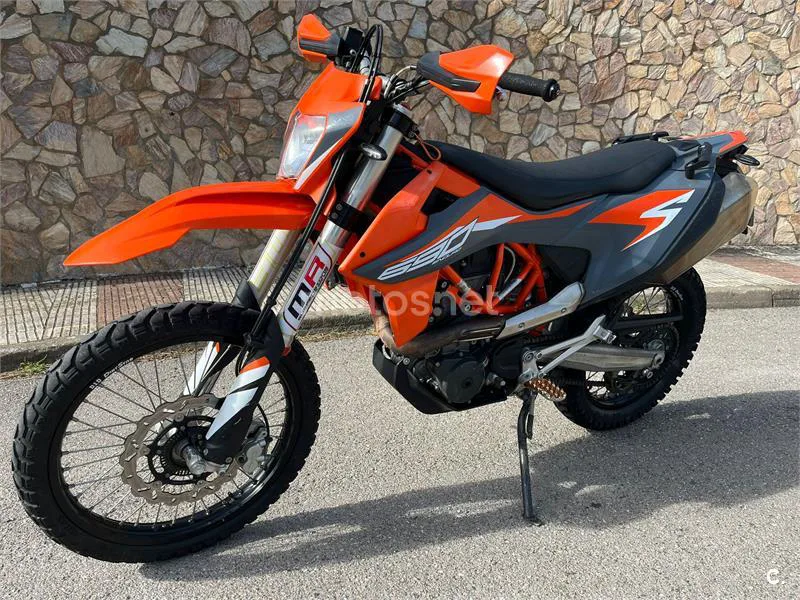 KTM 690 Enduro R – Vista 4