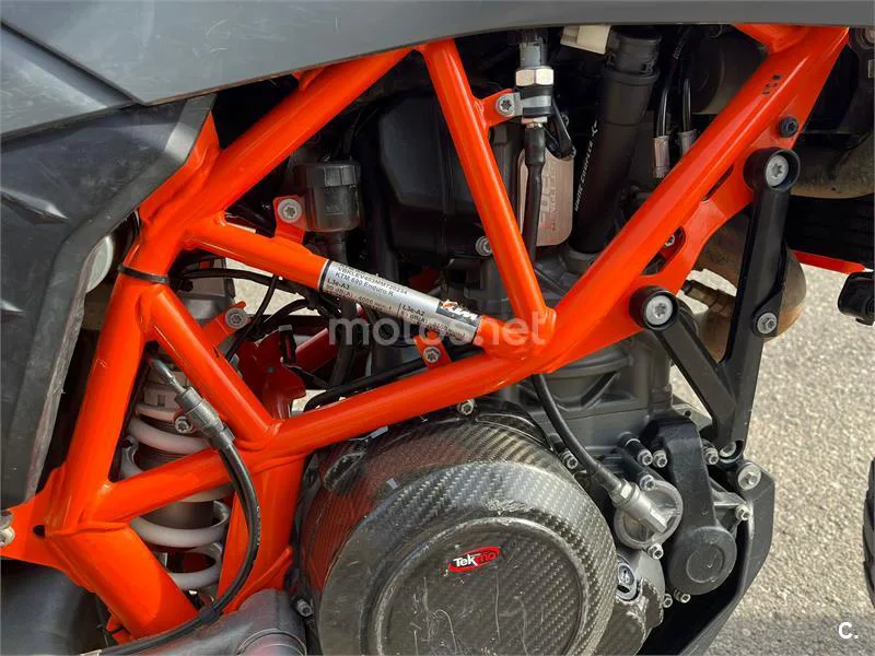 KTM 690 Enduro R – Vista 6