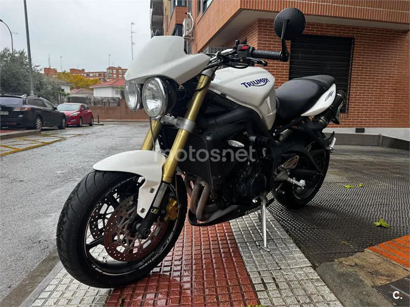 Triumph Street Triple – Vista 2