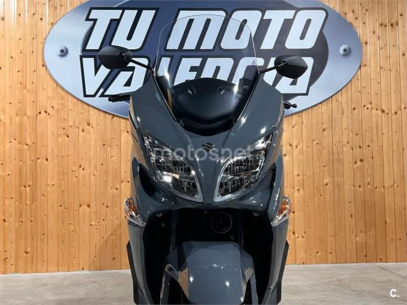 Suzuki Burgman 400 – Vista 26