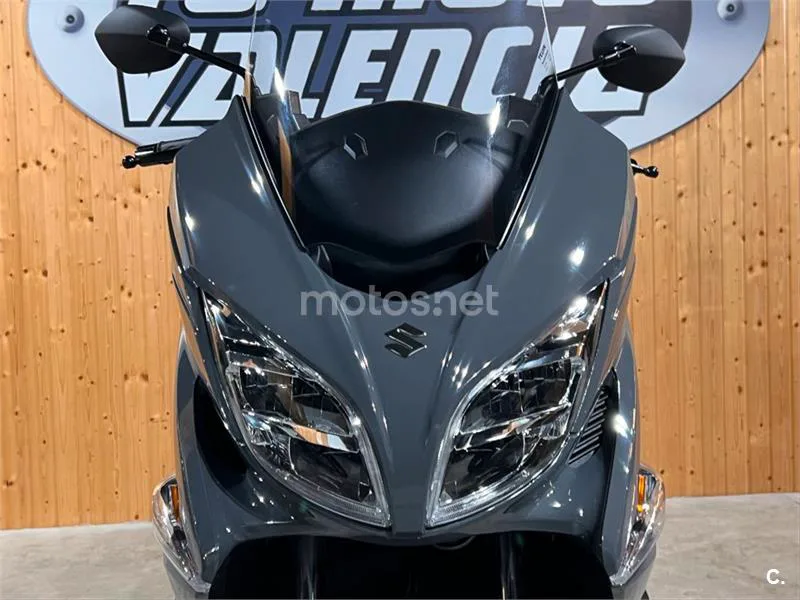 Suzuki Burgman 400 – Vista 27