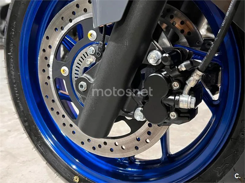 Suzuki Burgman 400 – Vista 33