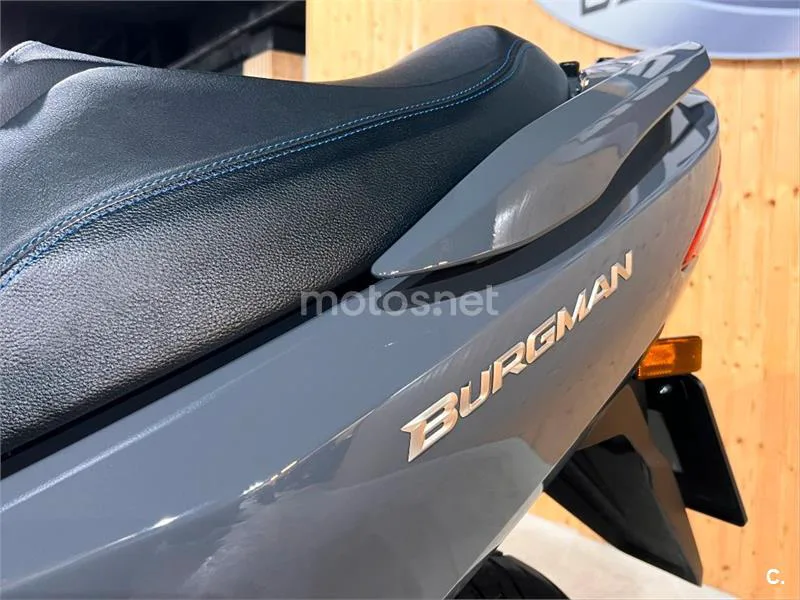 Suzuki Burgman 400 – Vista 38