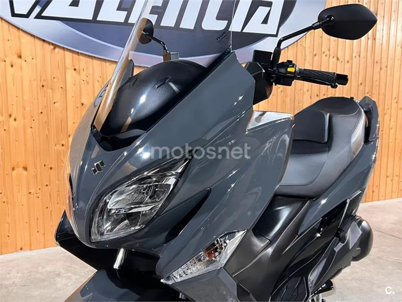 Suzuki Burgman 400 – Vista 39