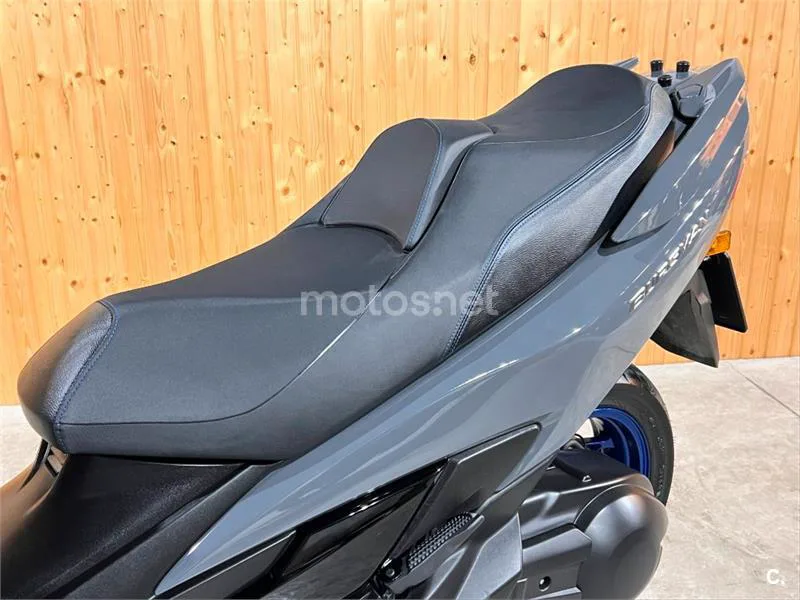 Suzuki Burgman 400 – Vista 41