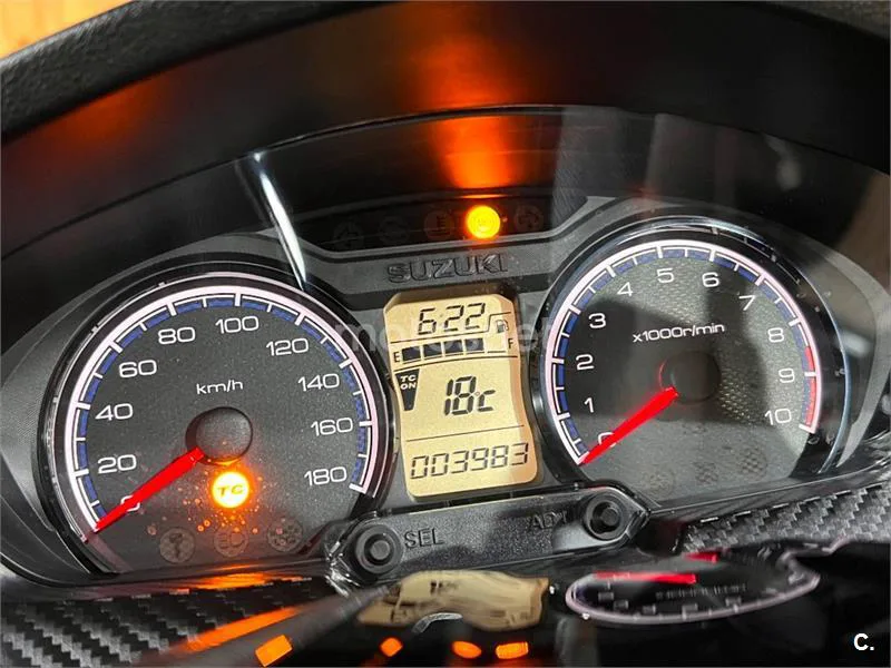 Suzuki Burgman 400 – Vista 63