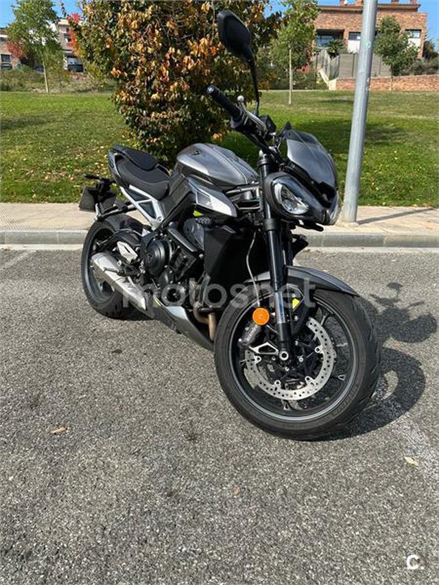 Triumph Street Triple 765 9300 € 2023 Navarra
