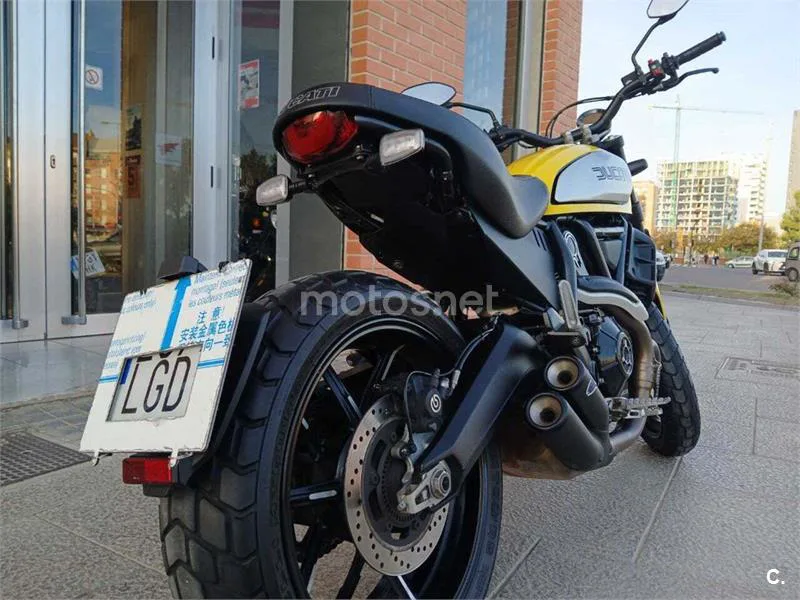 Ducati Scrambler – Vista 3