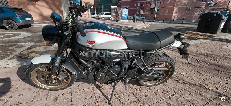 Yamaha XSR700 – Vista 3