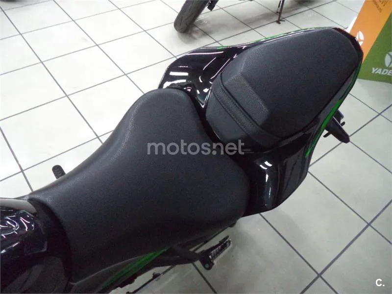 Kawasaki Z900 – Vista 11