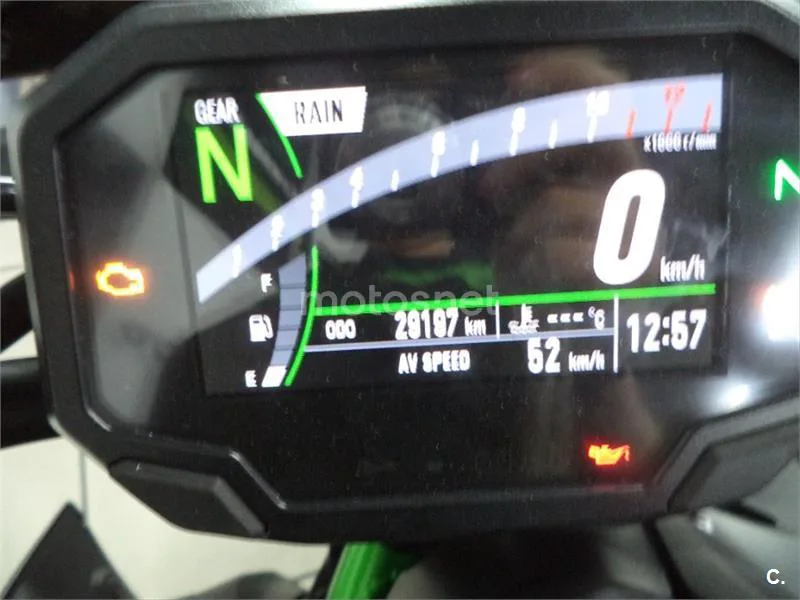 Kawasaki Z900 – Vista 13