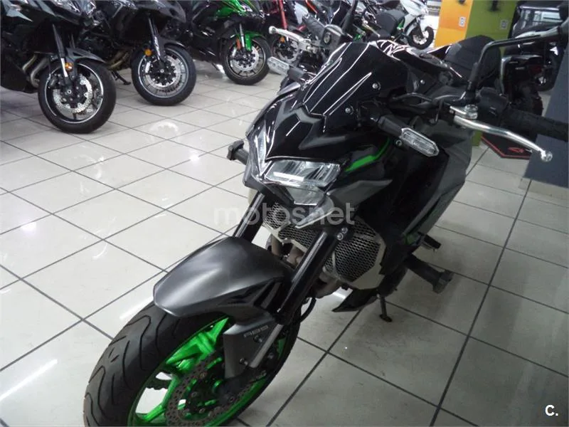 Kawasaki Z900 – Vista 5