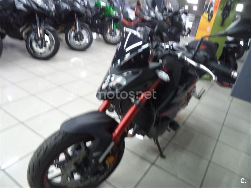Honda CB 750 Hornet – Vista 5
