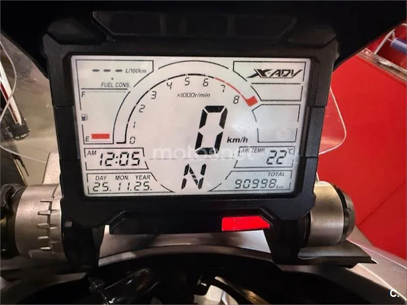 Honda X-ADV – Vista 4