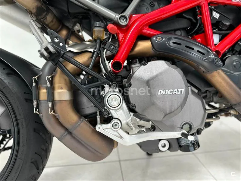 Ducati Hypermotard – Vista 15