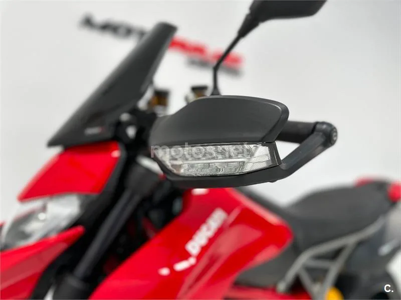 Ducati Hypermotard – Vista 20